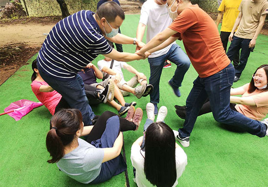 “挑戰自我,凝聚力量,熔煉一流團隊” 廣東優科檢測戶外拓展活動 “挑戰自我,凝聚力量,熔煉一流團隊” 廣東優科檢測戶外拓展活動