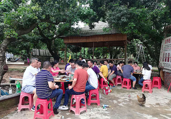 “挑戰自我,凝聚力量,熔煉一流團隊” 廣東優科檢測戶外拓展活動 “挑戰自我,凝聚力量,熔煉一流團隊” 廣東優科檢測戶外拓展活動