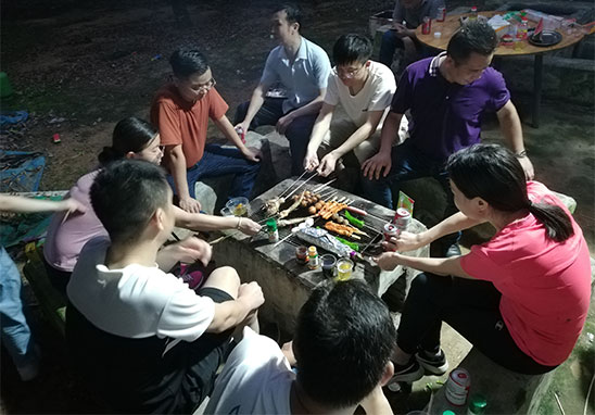 “挑戰自我,凝聚力量,熔煉一流團隊” 廣東優科檢測戶外拓展活動 “挑戰自我,凝聚力量,熔煉一流團隊” 廣東優科檢測戶外拓展活動