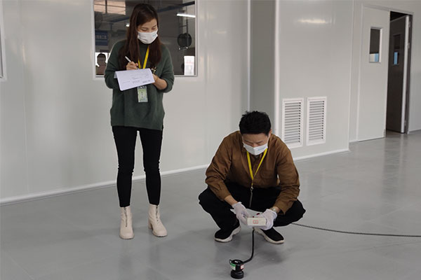 環氧自流平地坪靜電檢測