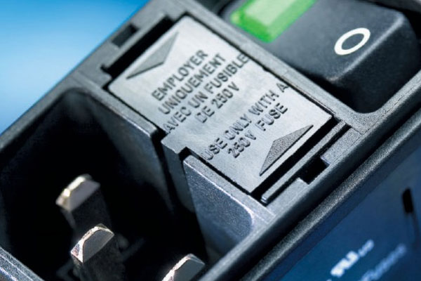 保險絲座阻燃測試 保險絲座阻燃測試