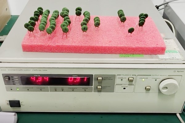 NTC熱敏電阻-1.jpg NTC熱敏電阻-1.jpg