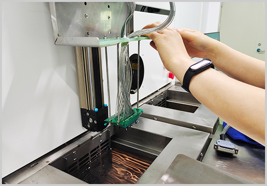 熱敏電阻油槽測試實驗室.jpg 熱敏電阻油槽測試實驗室.jpg